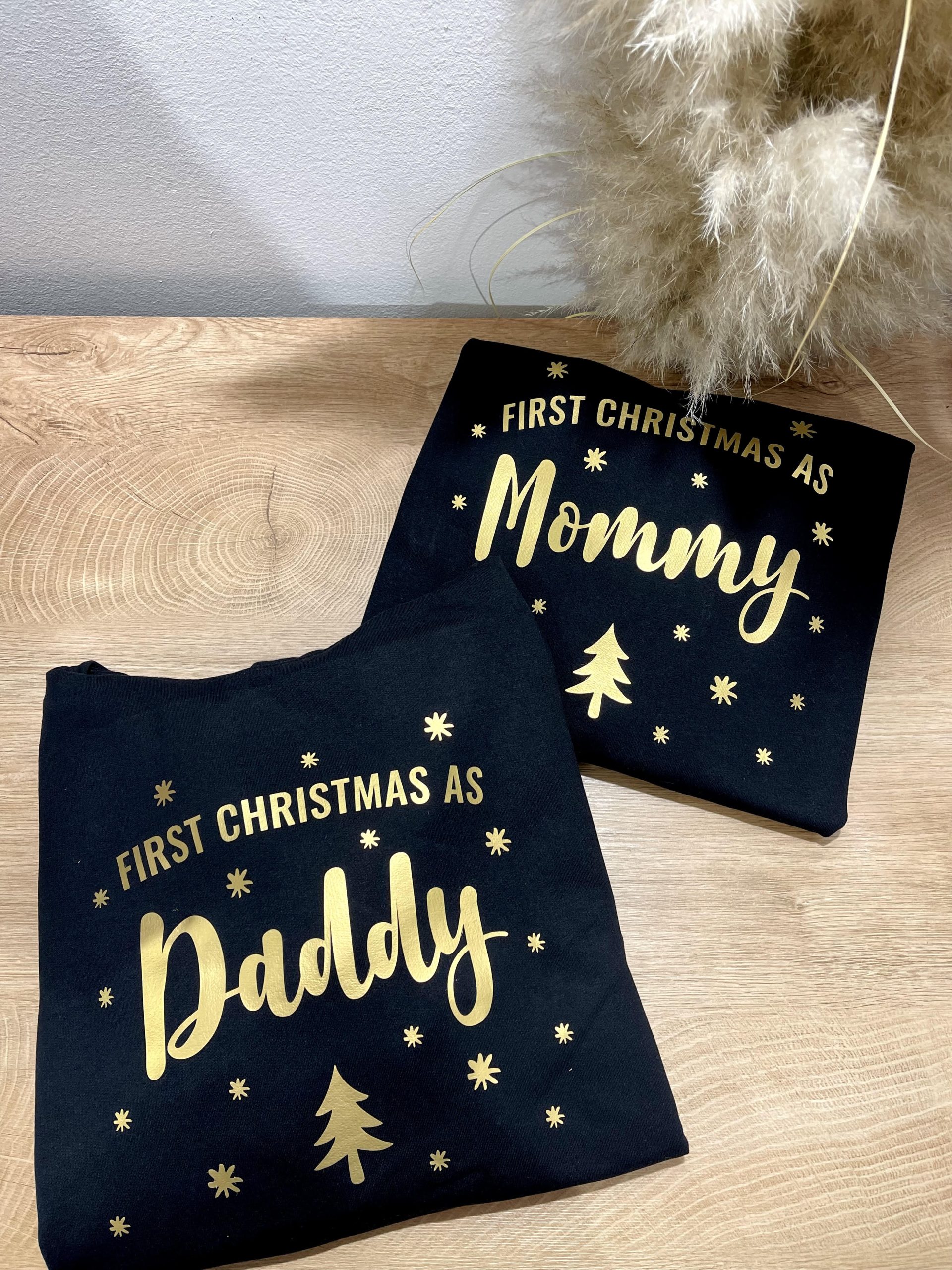 Božićne hudice za parove – First Christmas as mommy & daddy